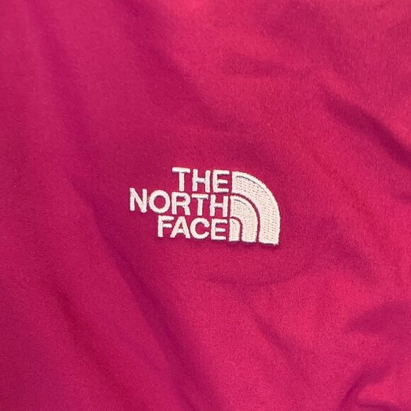 The North Face Kids' Magenta and grey Puffer Jacket size 14/16 large EUC snow - Picture 11 of 14